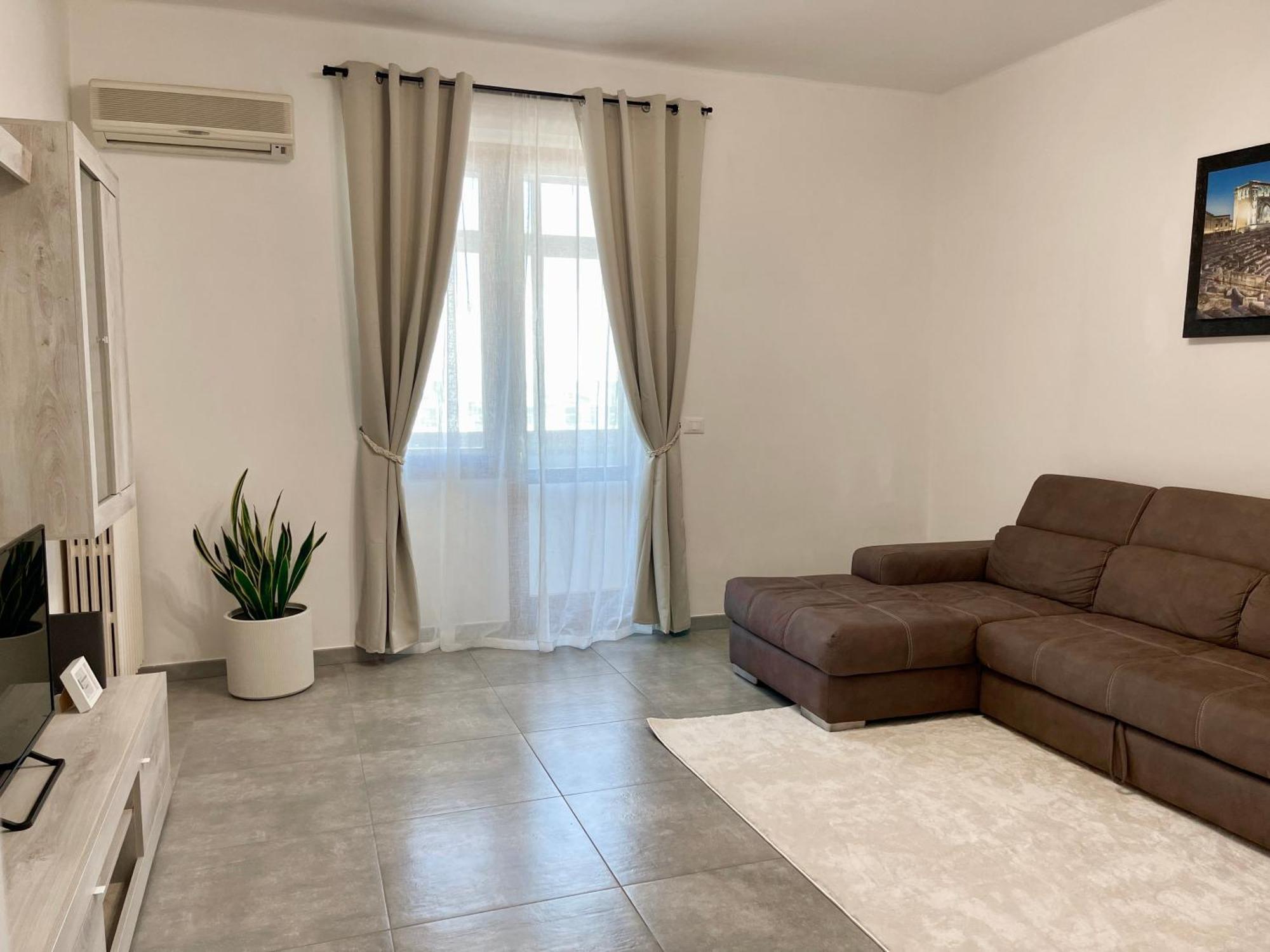 All'Apulia N'23 - Apartment With Parking Lecce Exterior foto
